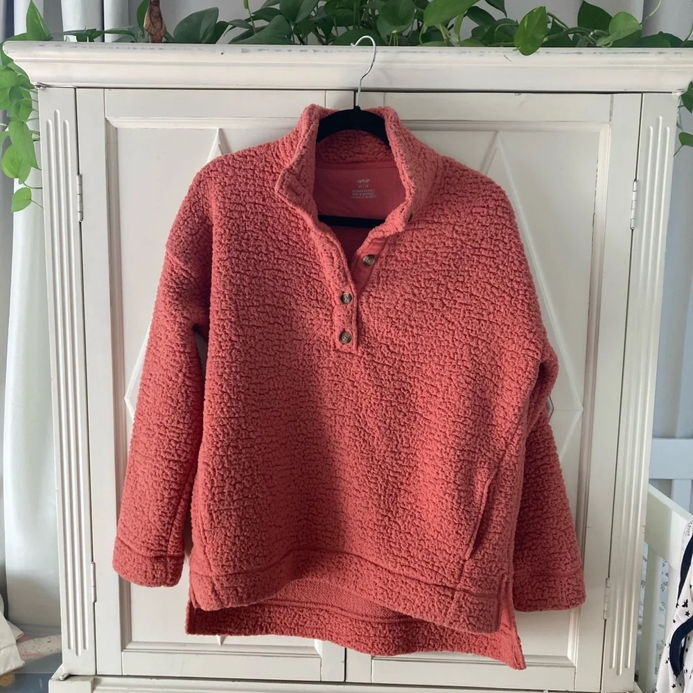 AERIE | Cloud Oversized Sherpa Pullover With Pockets - Picture 2 of 4